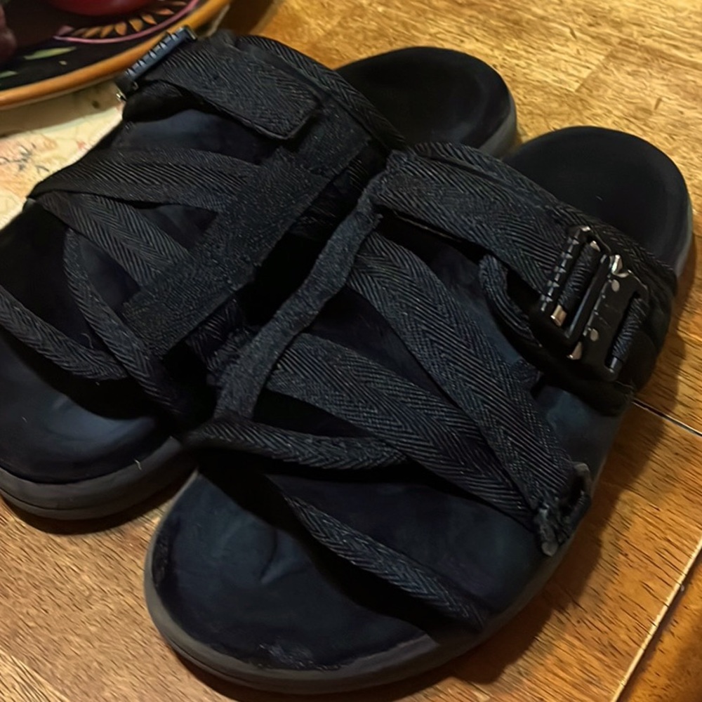 Draco slides size 7
